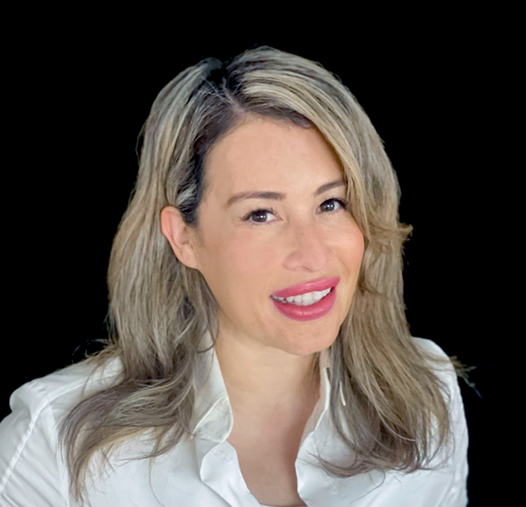 Farah Marinero headshot